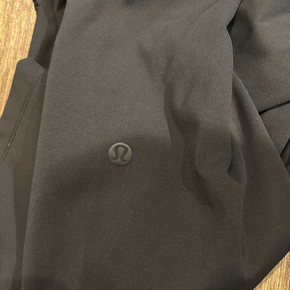 Lululemon pants size 4